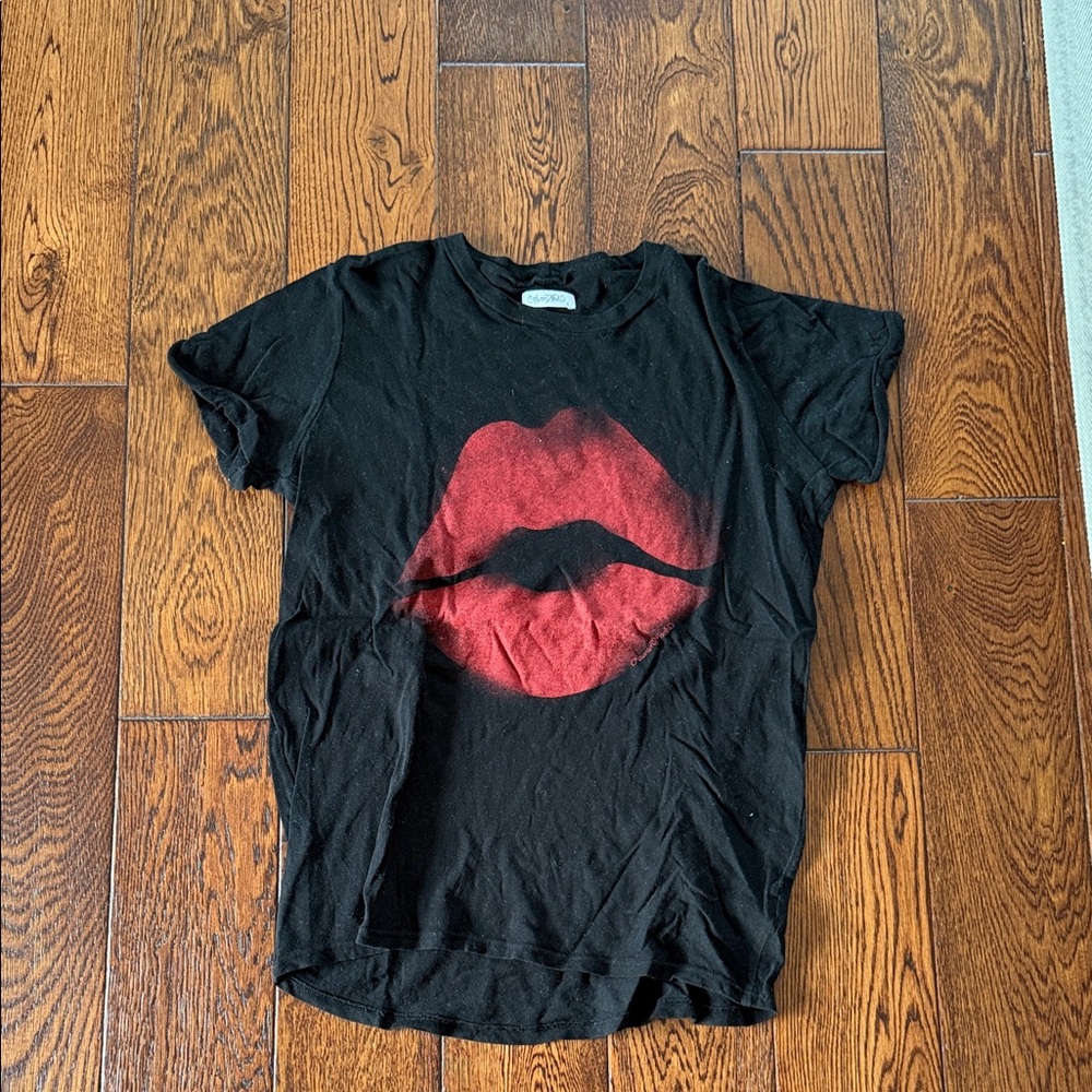 Lauren Moshi Black Tee with Red Lip Graphic
